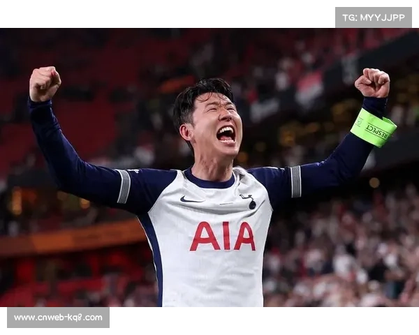 孙兴慜回归热刺主场正式告别，罗伊斯观众席观战多特